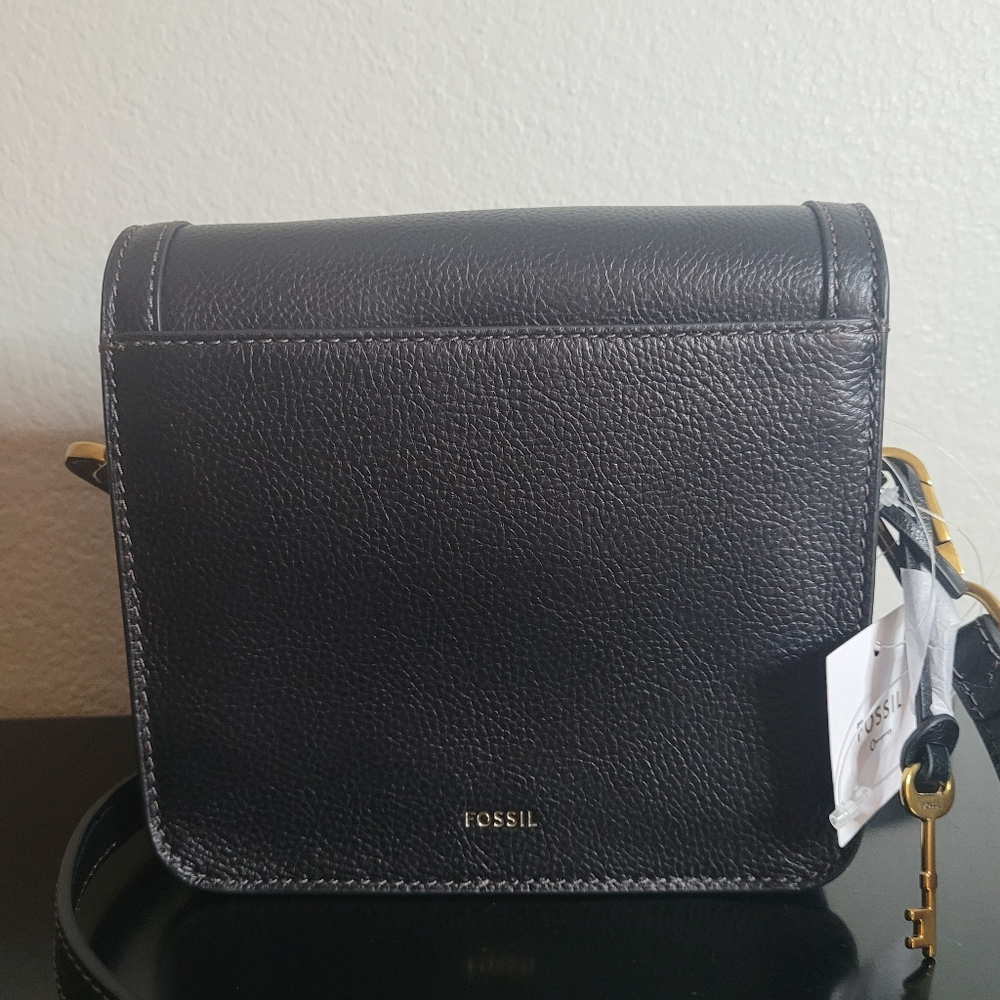 Fossil Black Leather Crossbody Bag with Gold Hardware - Picture 4 of 12